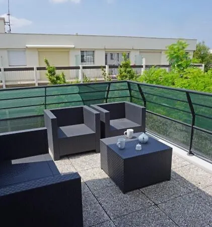 Duplex Apartment *